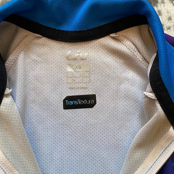 SOLD PRIVATELY : Liv Cycling Meteora Jersey - Picture 2 of 3
